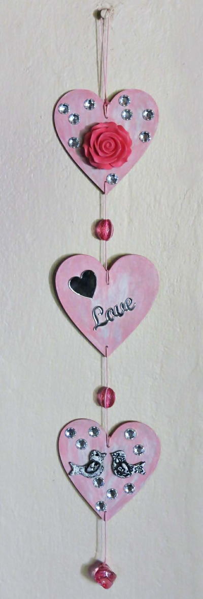 Trio of Hearts Wall Hanging