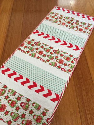 Candy Cane Christmas Table Runner