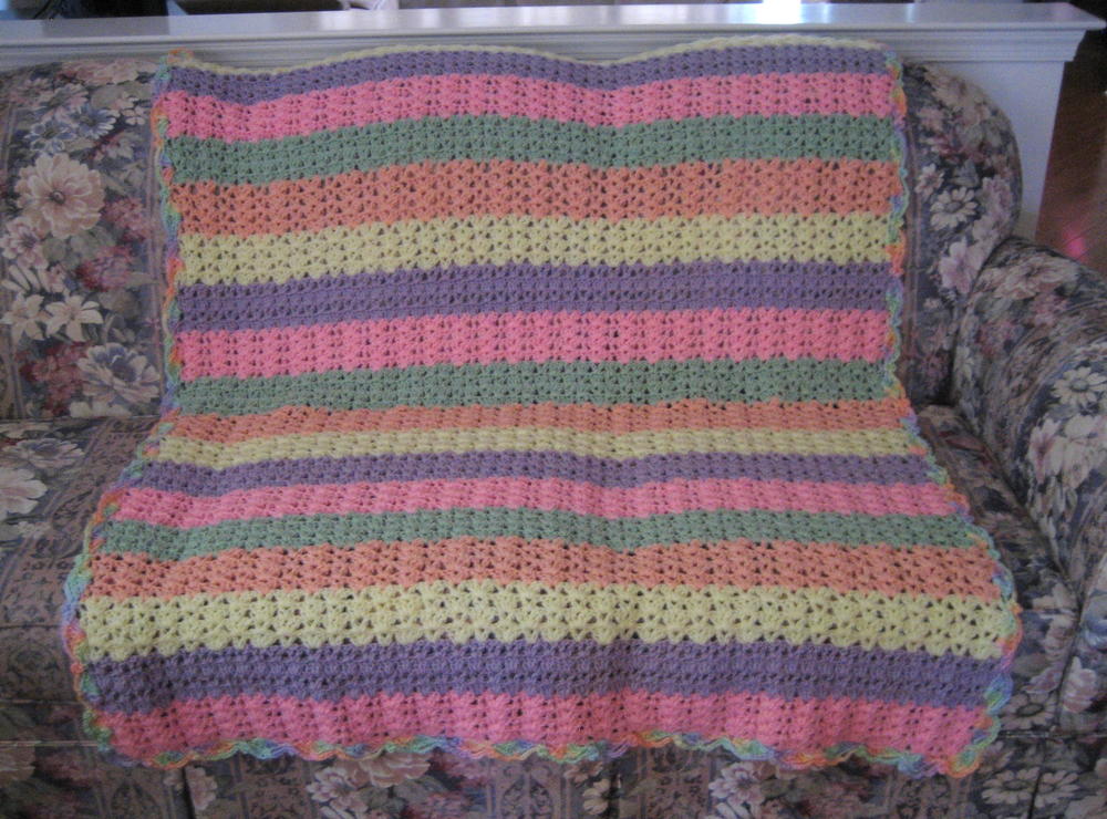 Shell Stitch Variation Afghan | AllFreeCrochetAfghanPatterns.com