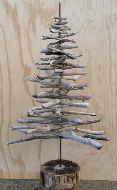 Driftwood Christmas Tree Craft
