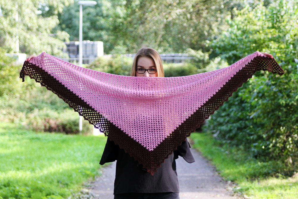 Pineapple Lace Shawl Crochet Pattern | FaveCrafts.com