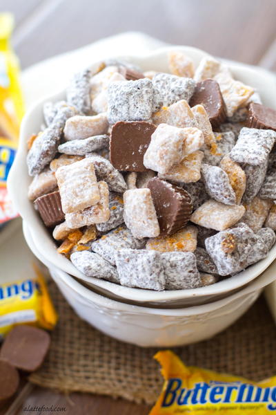 Chocolate Peanut Butter Puppy Chow