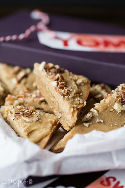 Brown Sugar Pecan Blondies