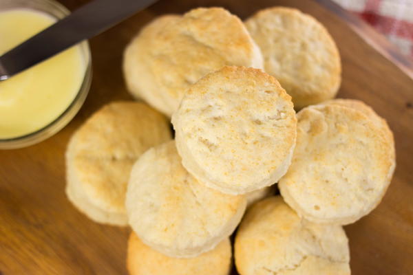 Classic Buttermilk Lard Biscuits