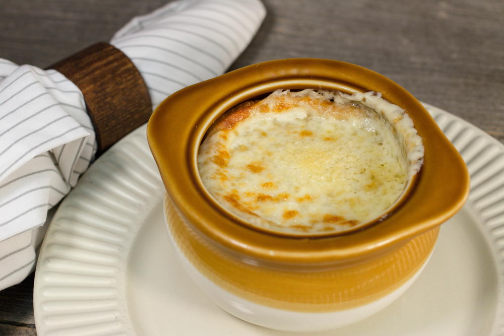 Copycat Applebee's French Onion Soup Recipe-image