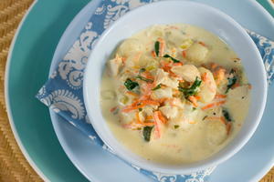 Copycat Olive Garden Chicken And Gnocchi Soup Allfreecopycatrecipes Com