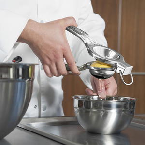 Innovee Stainless Steel Lemon Squeezer 