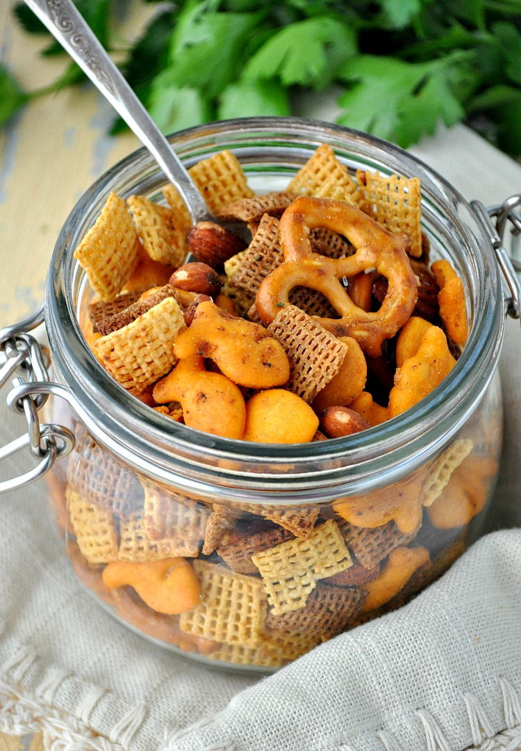 Slow Cooker Snack Mix