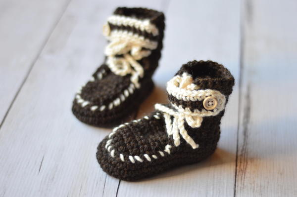 Moccasin Baby Booties