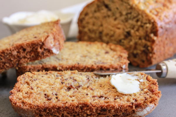 Fast and Easy Classic Banana Bread