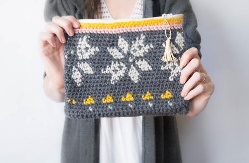 crochet cosmetic bag