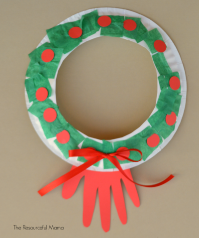 Simple Paper Plate Christmas Wreath