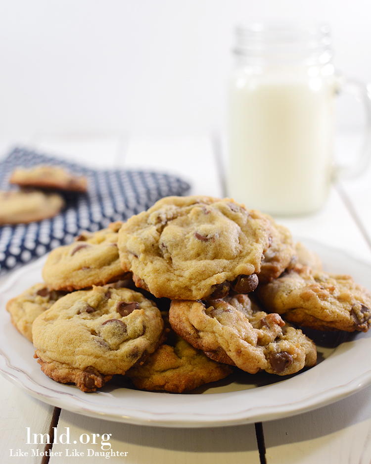 Secret Ingredient Chocolate Chip Cookies | TheBestDessertRecipes.com