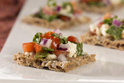 Greek Salad Cracker Snack