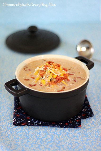 Jalapeno Popper Chicken Chili Soup with Bacon | FaveHealthyRecipes.com
