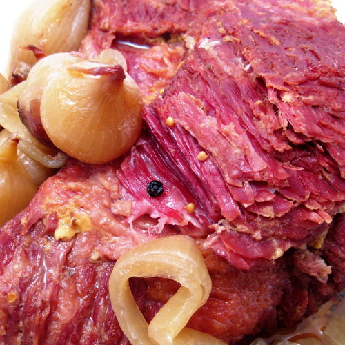 Slow Cooker Beer Corned Beef and Cabbage