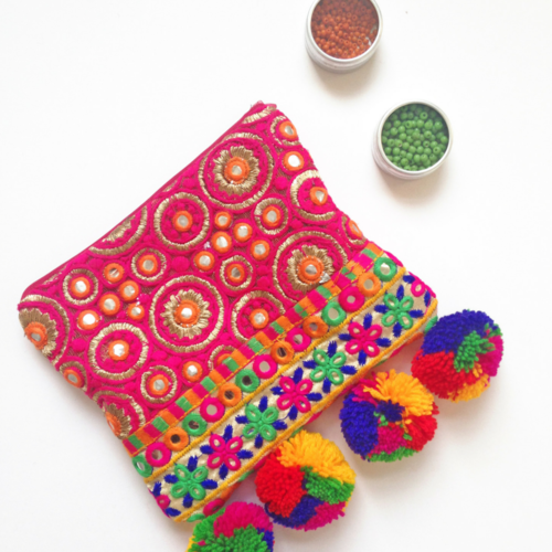Simple Boho Clutch Sewing Pattern | AllFreeSewing.com Simple Boho Clutch Sewing Pattern | AllFreeSewing.com