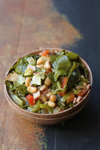 Slow Cooker Spicy Greens and Black-Eyed Peas