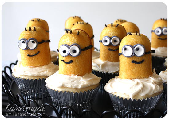 Despicable Me Twinkie Minion Cupcakes