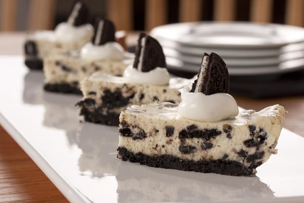 Black and White Cheesecake Bars