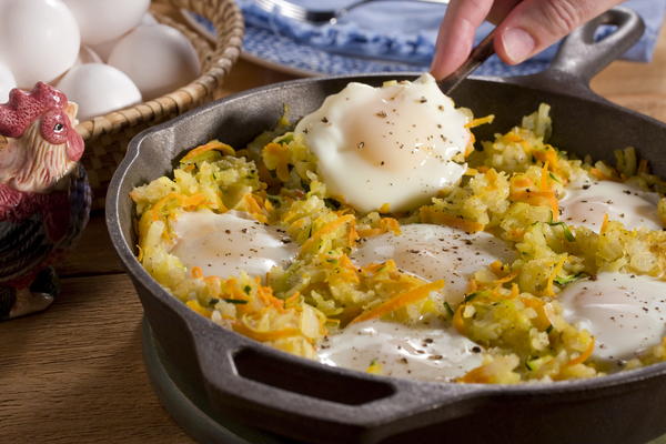 Eggs and Hash Brown Skillet
