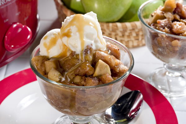 Slow Cooker Apple Bread Pudding