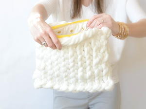 Giant Yarn Plush Knit Bag