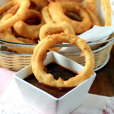 Beer-Battered Onion Rings with Southern BBQ Sauce