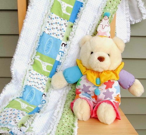 Snuggly Stripes Rag Quilt Pattern