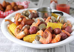 Shrimp and Clam Low Country Boil