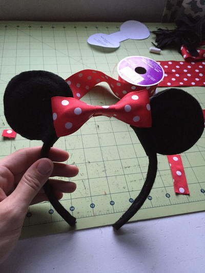 $1 DIY Mickey Mouse Ears