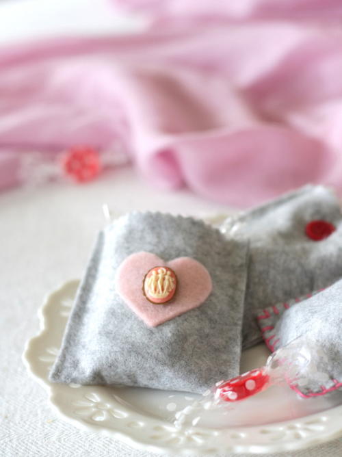 Easy Felt Valentine Treat Bags