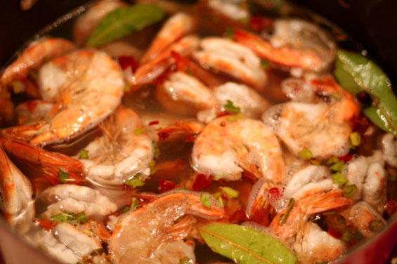 5-Ingredient Southern Shrimp Boil | FaveSouthernRecipes.com