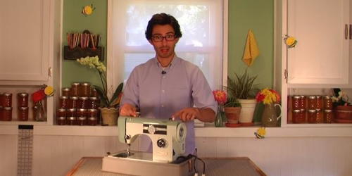 Video Tutorial How to Thread a Sewing Machine