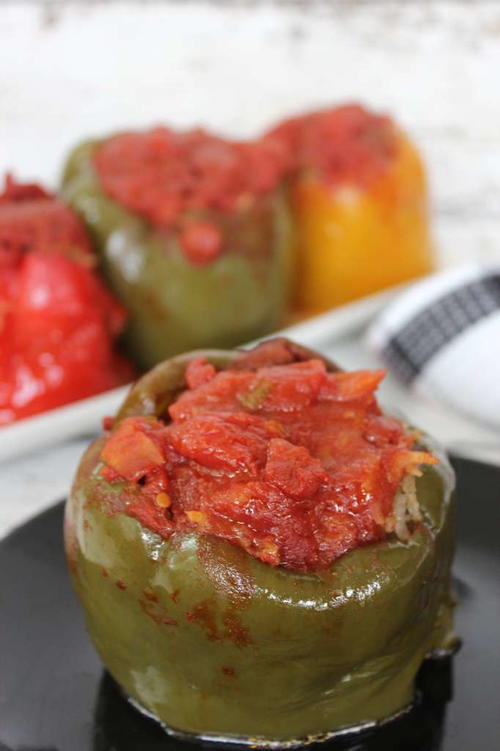 No-Fuss Slow Cooker Stuffed Peppers