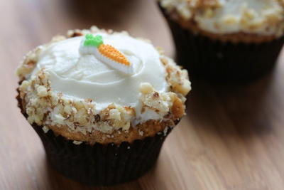 The Best Carrot Cake Cupcakes