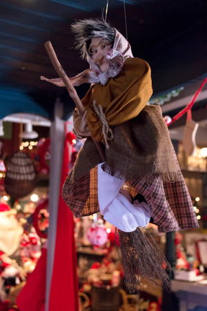 Christmas around the world crafts Christmas Around the World | AllFreeChristmasCrafts.com