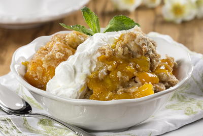 Peaches & Cream Dump Cake