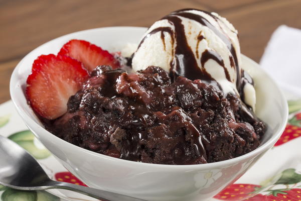 Strawberry-Chocolate Dump Cake