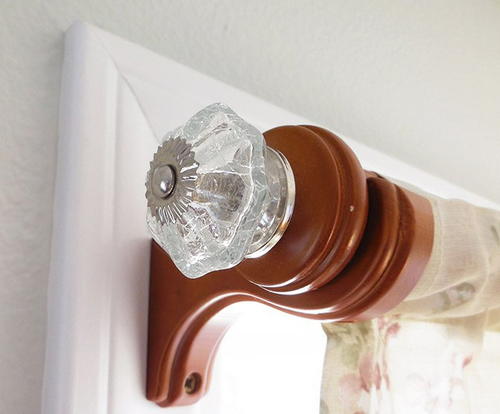 How To Makeover Your Curtain Rods Using Drawer Pulls