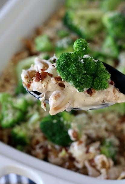 Slow Cooker Creamy Bacon Pasta with Broccoli