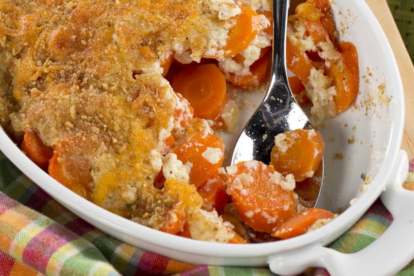 Cheddar Crusted Carrot Casserole