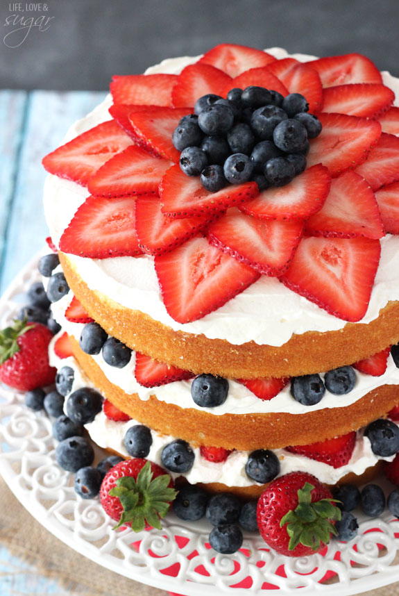 Fresh Berry Vanilla Layered Cake RecipeLion.com Fresh Berry Vanilla Layered Cake RecipeLion.com
