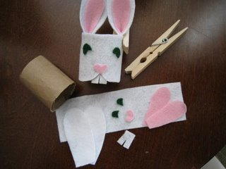 diy tie paper Rings Napkin  Easter Bunny FaveCrafts.com