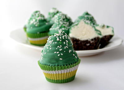 Green Velvet St. Patricks Dipped Cupcakes
