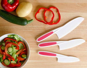 Children's Plastic Knife Set