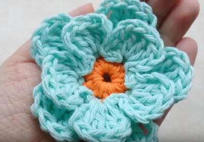 How to Crochet a Two Colored Flower Video