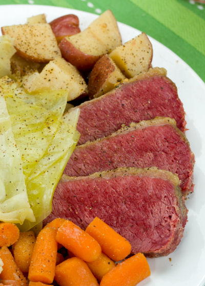 Traditional Slow Cooker Corned Beef and Cabbage