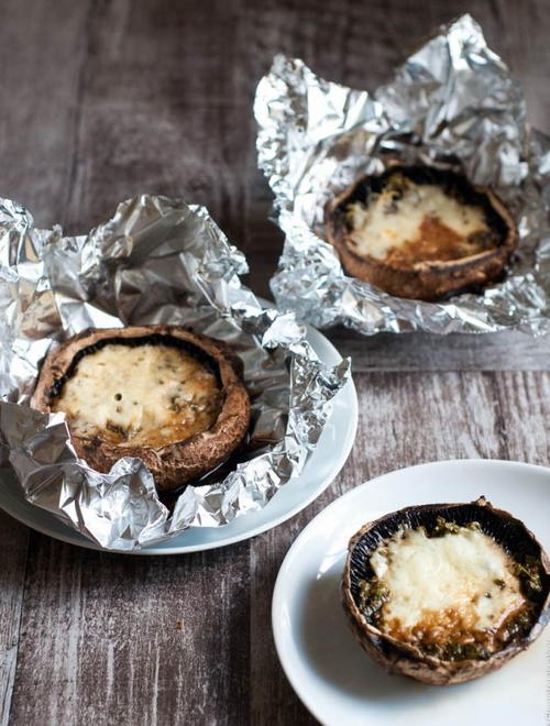 Easy Slow Cooker Stuffed Mushrooms