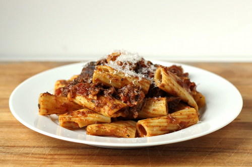 Rigatoni with Heirloom Tomato Sauce